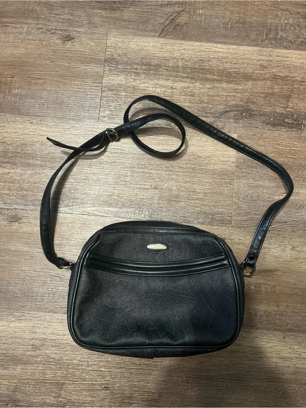 Vintage Liz Claiborne Black Leather Paisley Pattern Crossbody Bag